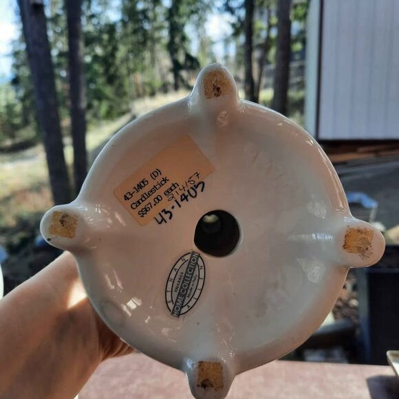 Vintage Ethan Allen Fine Porcelain Candlesticks Made in Italy - Picture 5 of 6